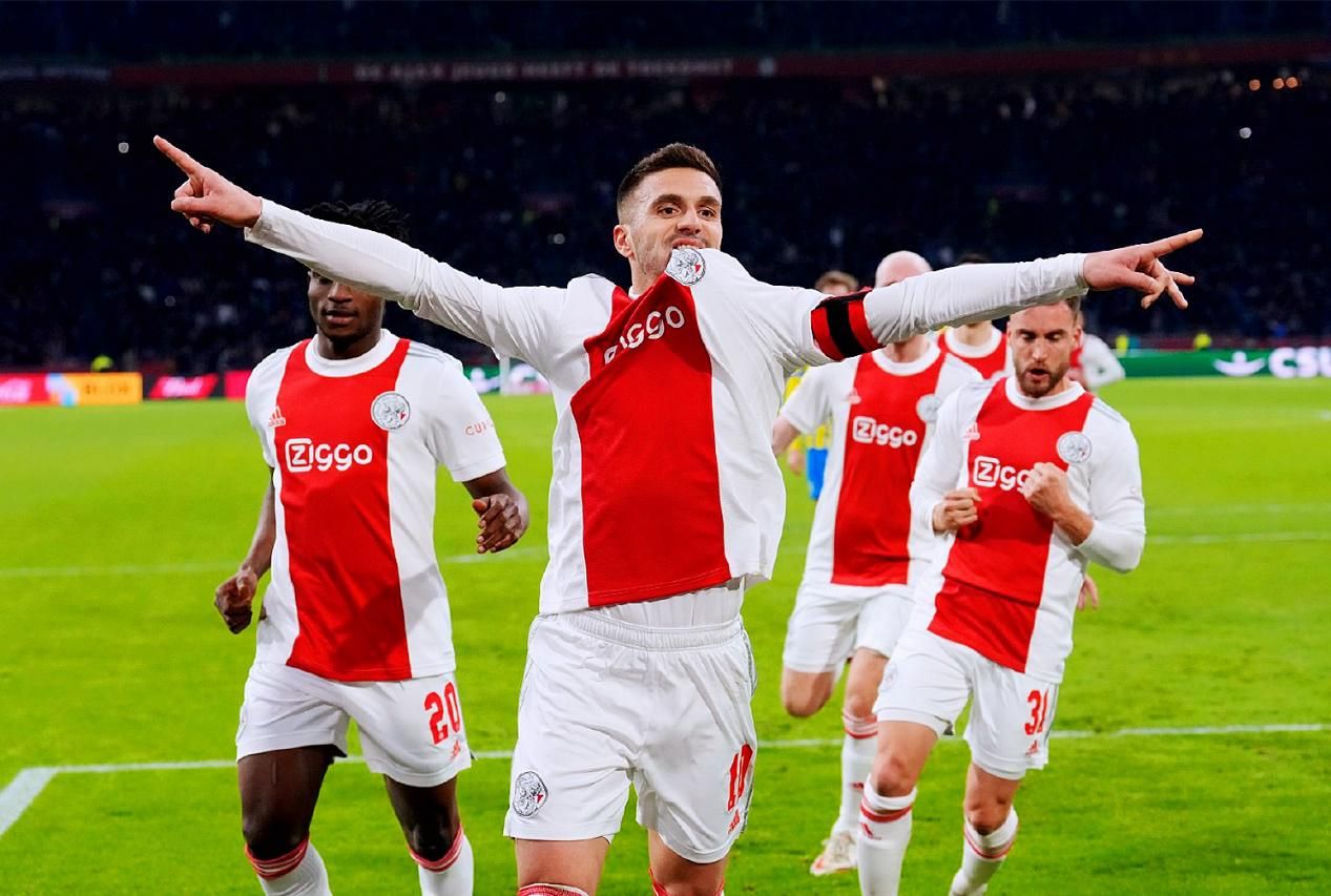 阿贾克斯：欧冠赛场的逆袭曙光